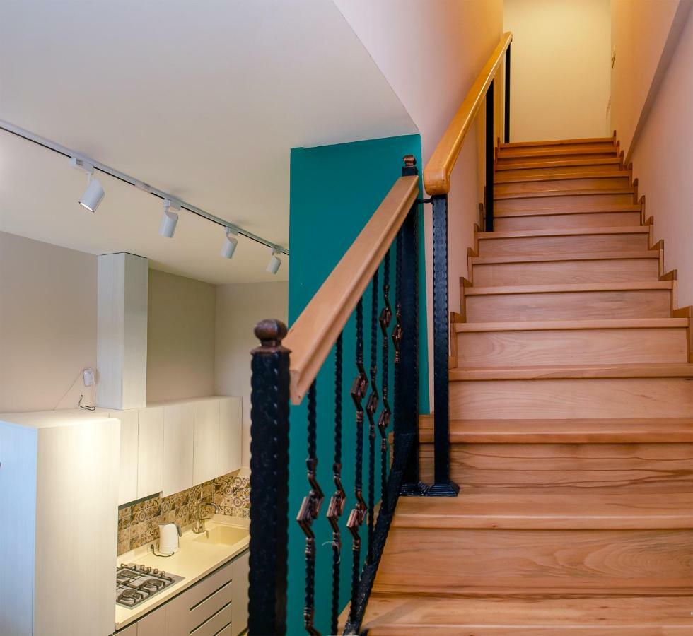 Home@97 On Aghmashenebeli Avenue Tbilisi Exterior photo